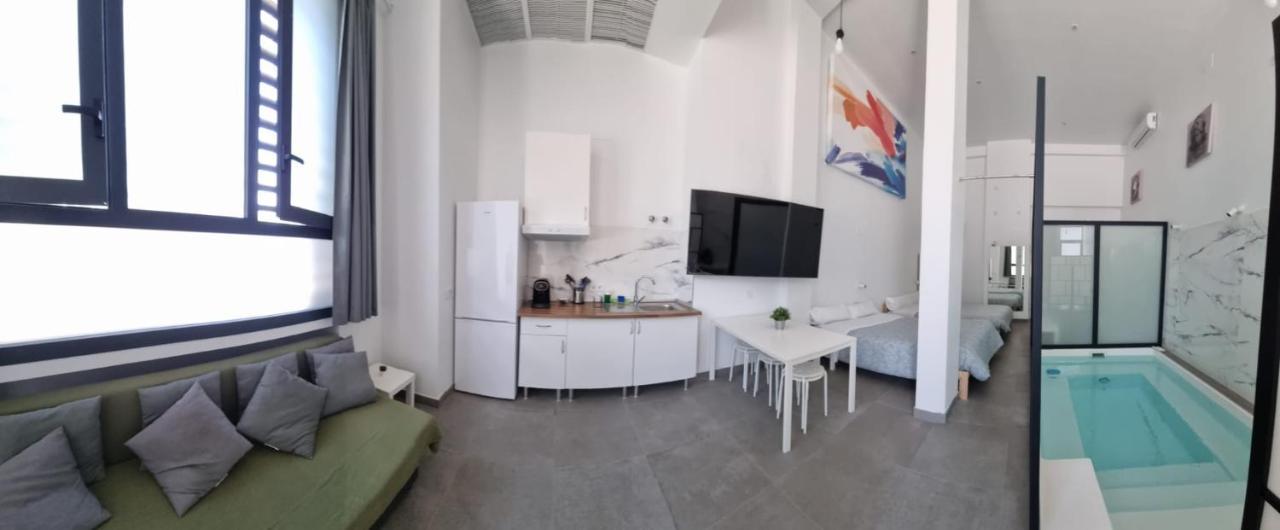 Loft Familiar "Piscina Sevilla Centro" Exterior photo